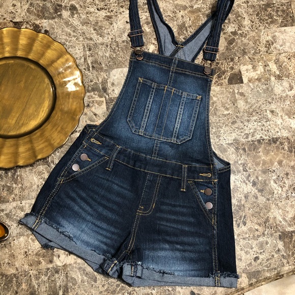 No Boundaries Pants - No boundaries jean overall relaxed fit SZ XS